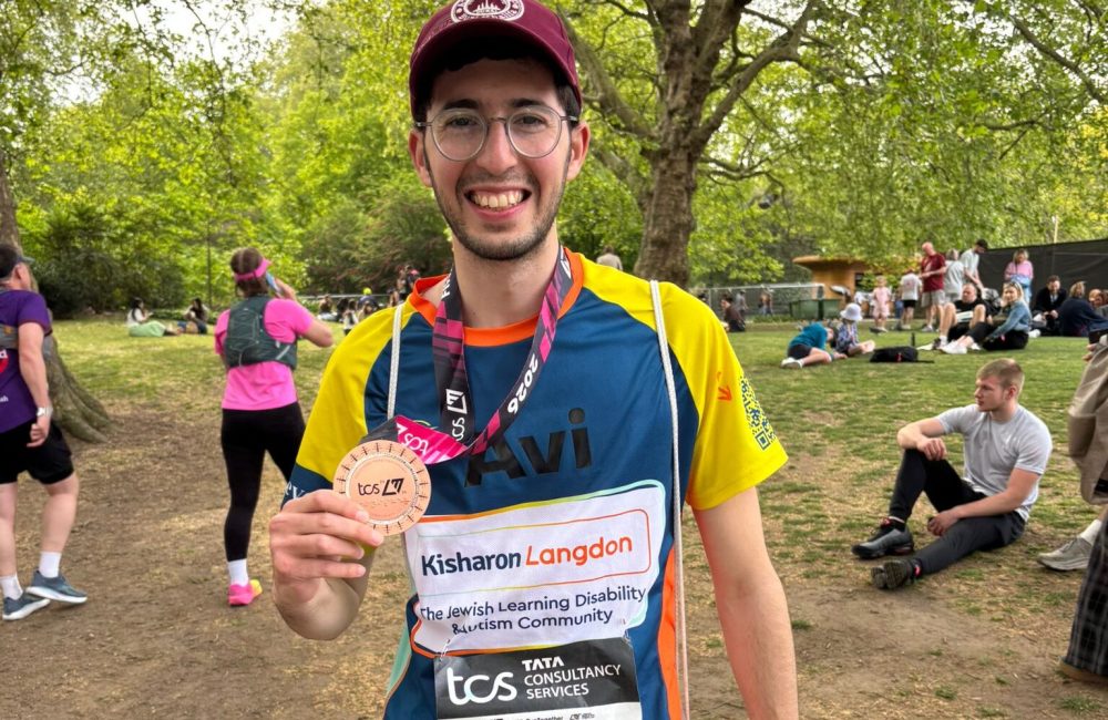 Kisharon Langdon runner Avi Cymerman